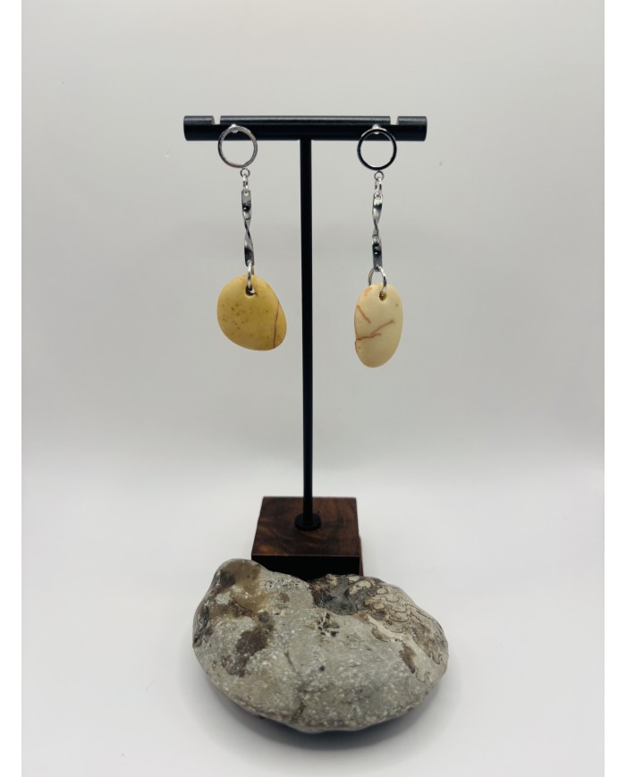 PENDIENTE ARTESANO DE PIEDRA DEL MAR