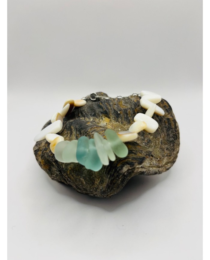 PULSERA  DE CRISTAL MARINO Y NÁCAR