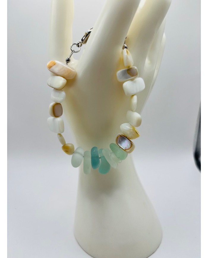 PULSERA  DE CRISTAL MARINO Y NÁCAR