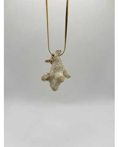COLLAR ARTESANO DE CORAL NATURAL SECO
