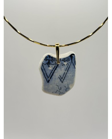 COLLAR ARTESANO DE PORCELANA ANTIGUA