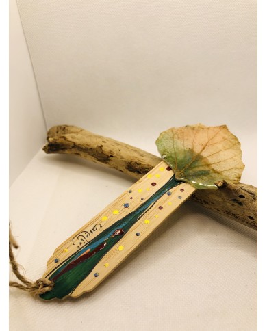 Marcapáginas de hoja natural esqueletizada