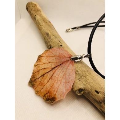 COLLAR ARTESANO de hoja natural de hoja