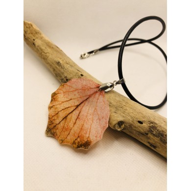 COLLAR ARTESANO de hoja natural de hoja