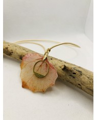 COLLAR artesano de hoja natural esqueletizada